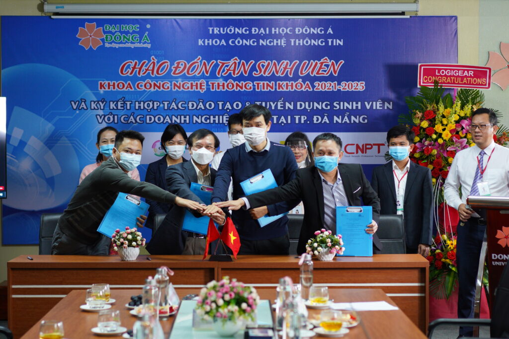 CodeComplete sign MOU with Dong A University 2021