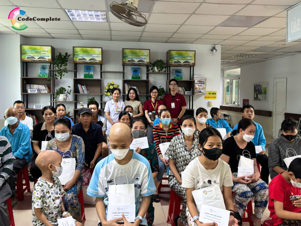 Giving Back to the Community: Heartwarming Moments at Da Nang Oncology Hospital